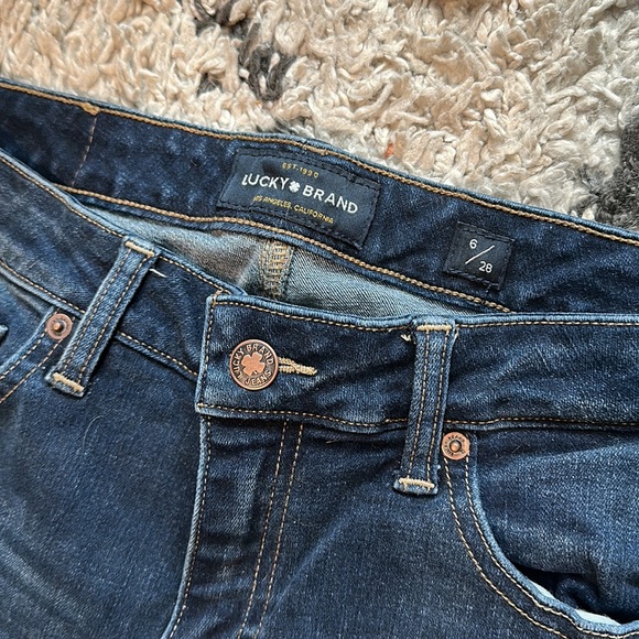 Lucky brand skinny jeans - Picture 2 of 4
